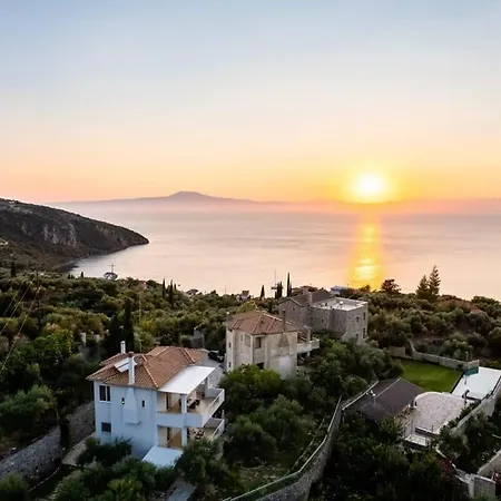 Holiday home Kitries Summer Getaway - Eden Comfy