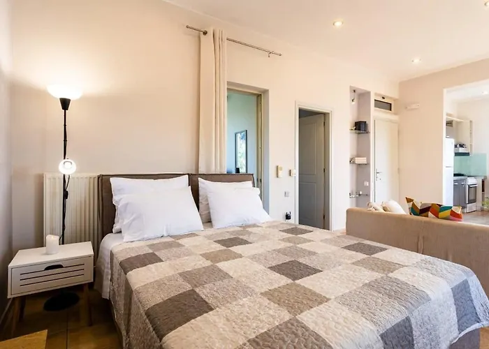 Kitries Summer Getaway - Eden Comfy Kitriaí