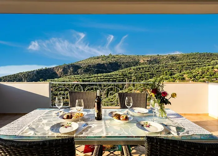 Kitries Summer Getaway - Eden Comfy 度假居 *