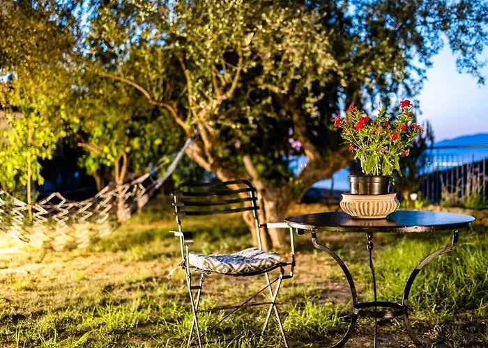 Prázdninový dům Kitries Summer Getaway - Eden Comfy *